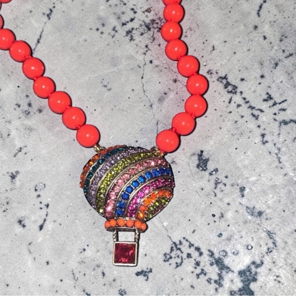 🎈 Heidi Daus Hot Air Balloon Statement Necklace – Coral Bead  & Crystal Pendant